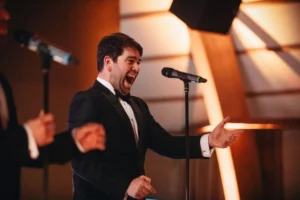 opera singers performing at a wedding at a German Lakeside